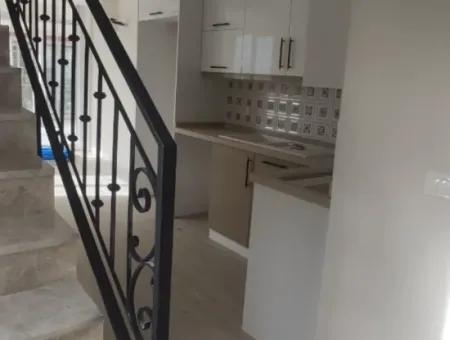Maisonette-Villa Auf Dem Gelände Mit Pool Zum Verkauf